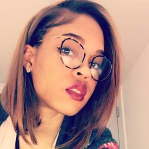 Meet your Posher, Brittney